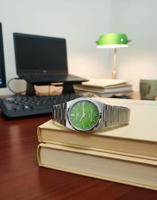 Stainless Steel Wrist Watch for Unisex