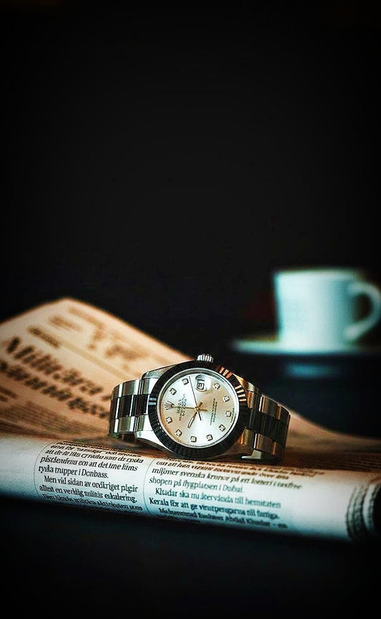 Elegant Fashion Women's Quartz Watch RLX
