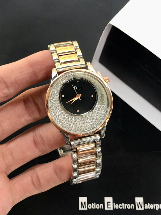 Elegant Fashion Women's Quartz Watch (Dior)